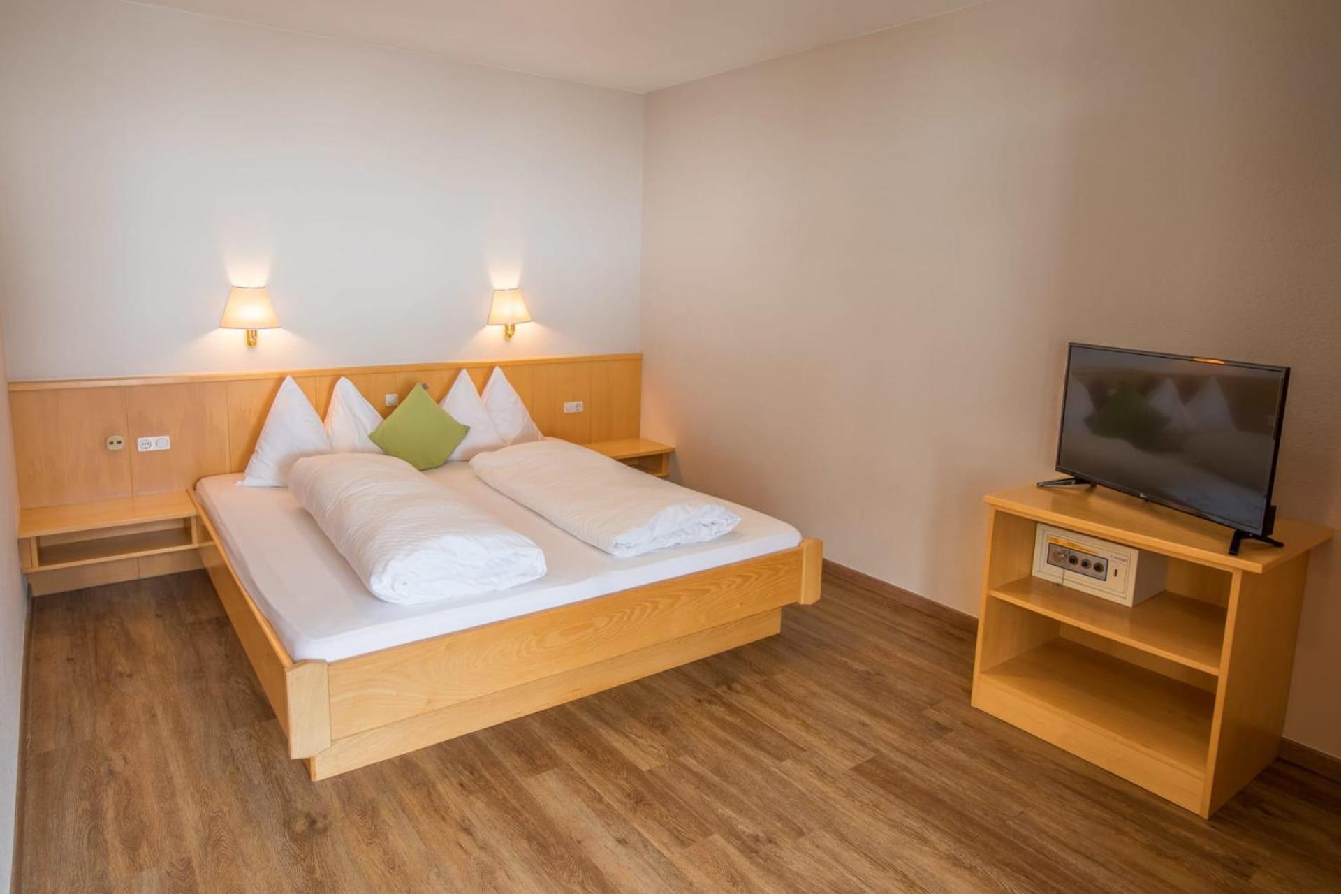 Mountain Living Apartments Сан-Валентино-алла-Мута Экстерьер фото