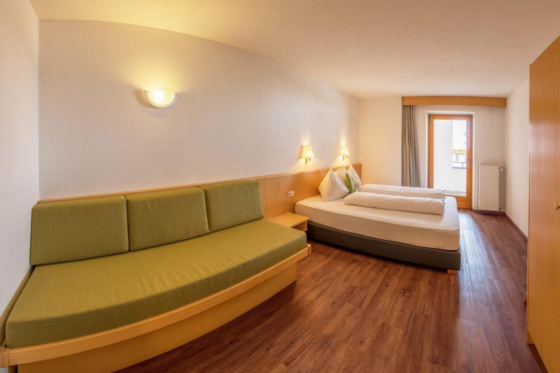 Mountain Living Apartments Сан-Валентино-алла-Мута Экстерьер фото