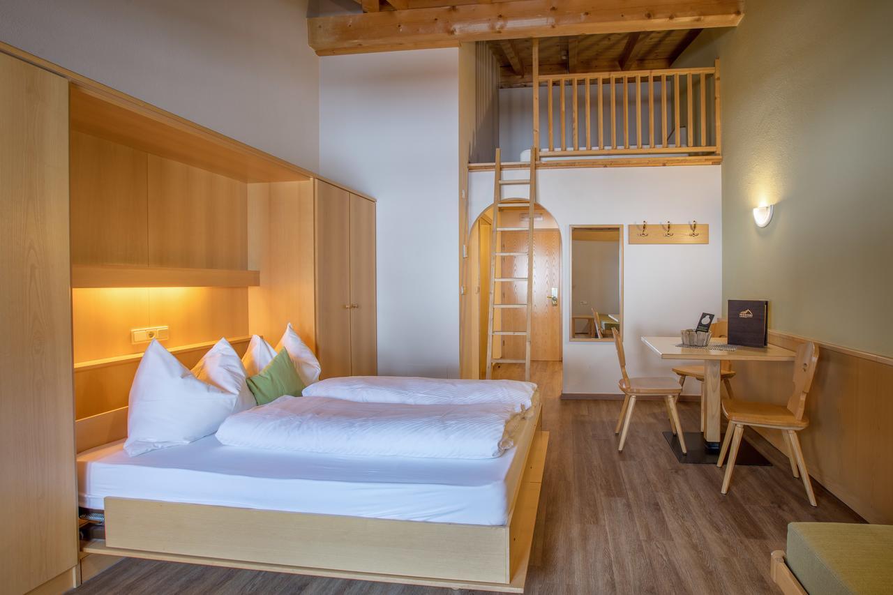 Mountain Living Apartments Сан-Валентино-алла-Мута Экстерьер фото